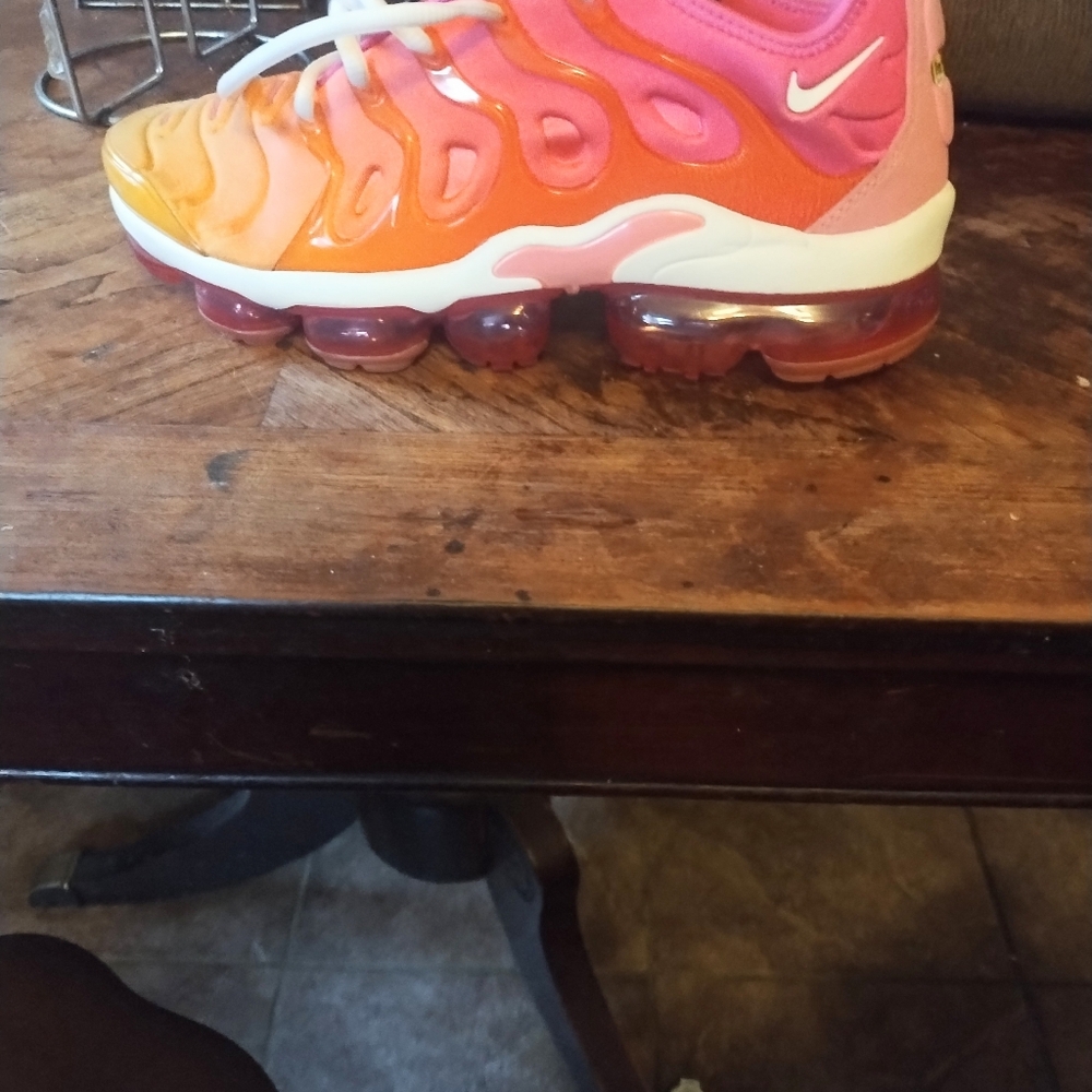 Shoes - Picture 3 of 14